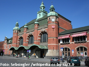 Bahnhofgebäude - Lübeck