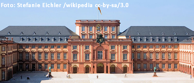 Universität Mannheim Schloss Ehrenhof