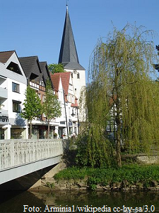 Laurentiuskirche mit Bolldammbrücke