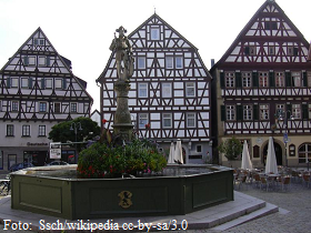 Marktplatz und -brunnen in Leonberg