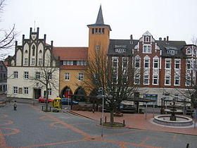 Marktplatz in Lübbecke; Foto: Flk-Brdrf /wikipedia cc-by-sa/3.0